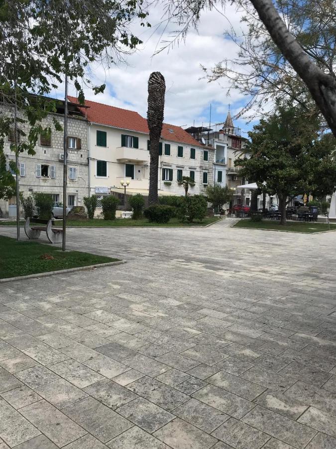 Meerblick Apartment Kastela Exterior photo